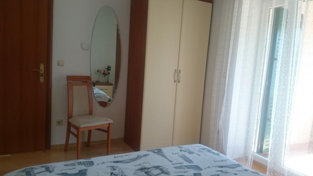Apartment Tisno Exterior photo
