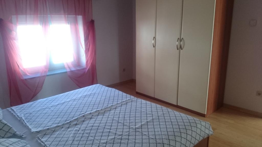 Apartment Tisno Exterior photo